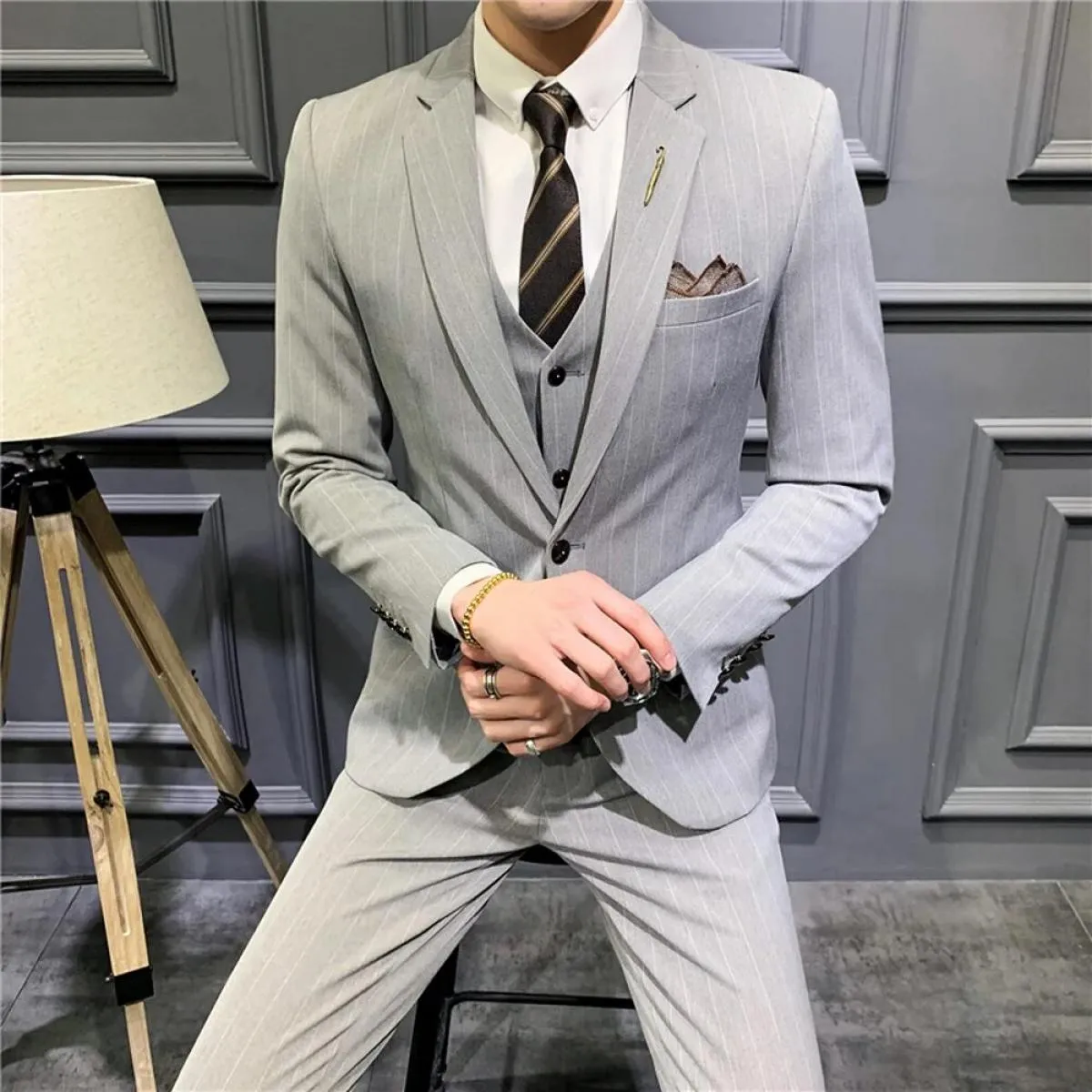 2022 Abito da sposa a righe boutique di moda da uomo Completo da tre pezzi Completo da uomo formale da lavoro Giacca sportiva ca