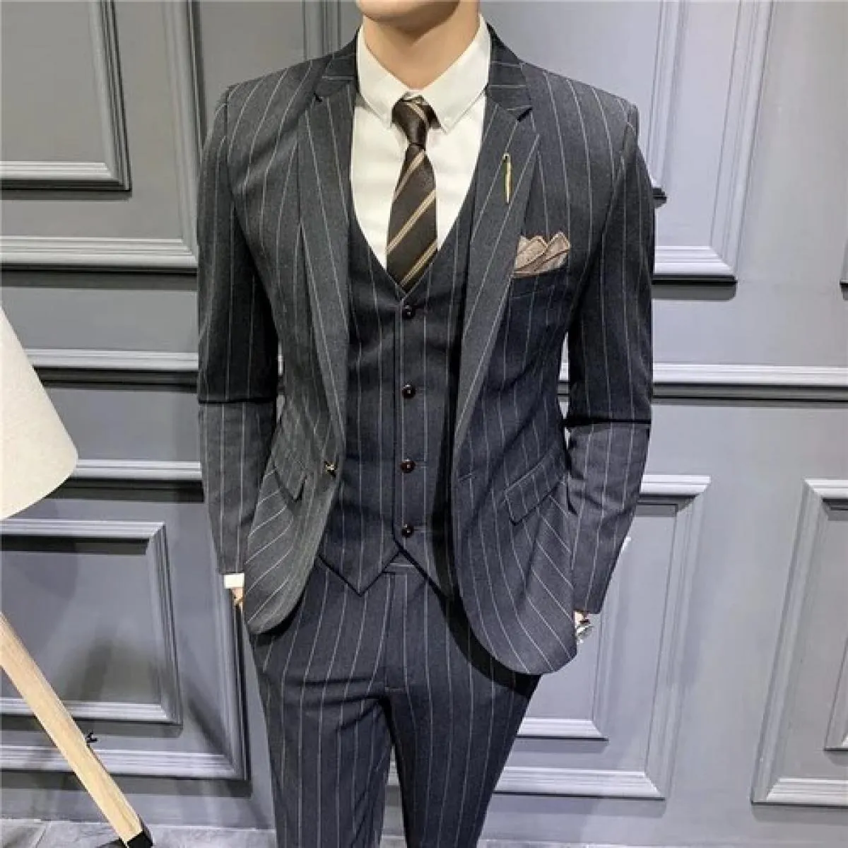 2022 Abito da sposa a righe boutique di moda da uomo Completo da tre pezzi Completo da uomo formale da lavoro Giacca sportiva ca