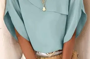 Blusa elegante ampia con scollo asimmetrico, menta