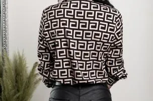 Elegante blusa con stampa geometrica Lavlenta, nera e beige