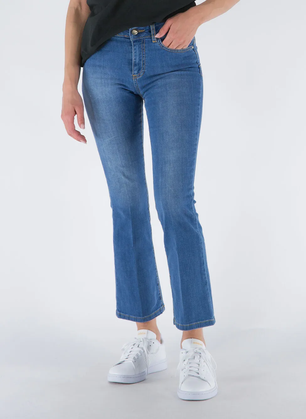 jeans bella flare cropped in sofisticato denim stretch