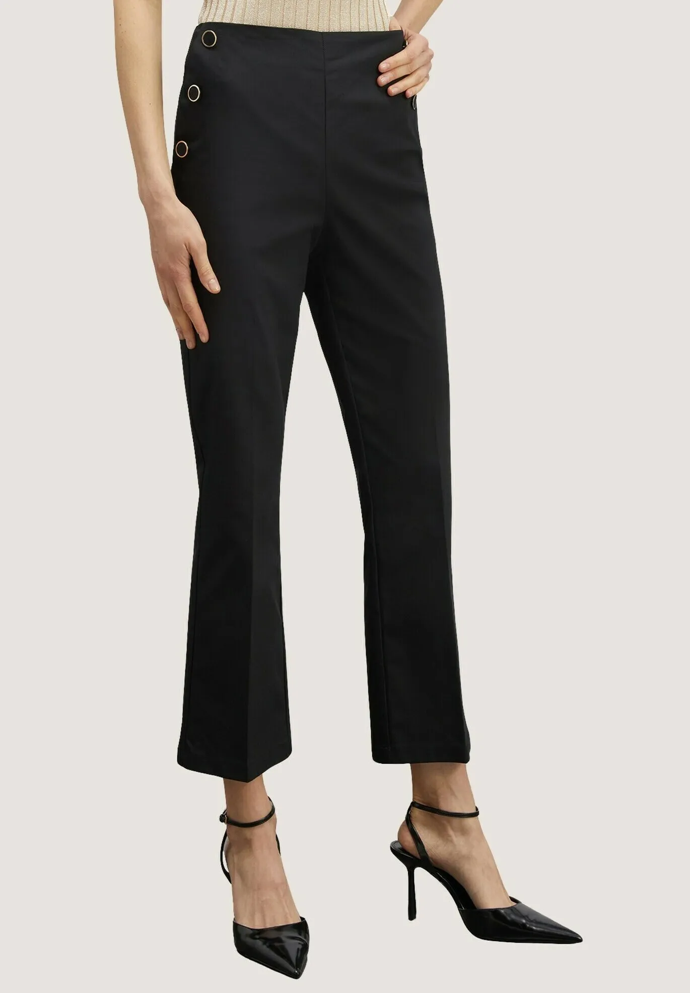 KICK FLARE BOTTONI - Pantaloni