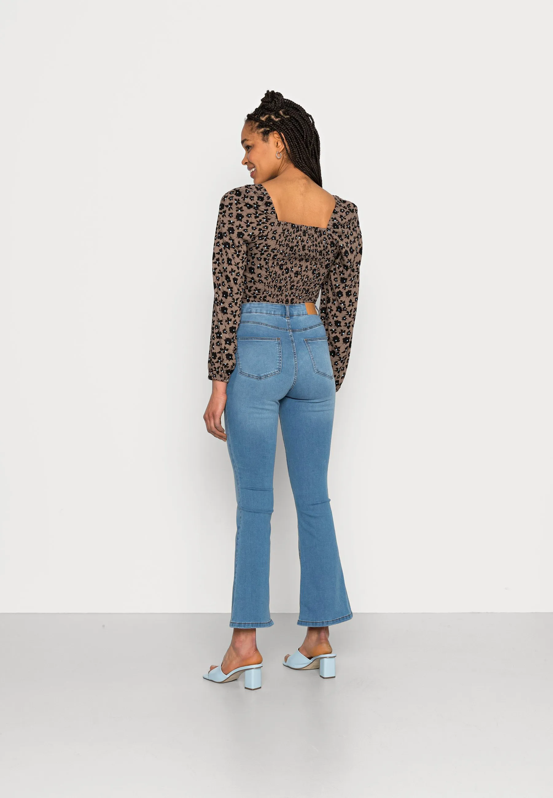 NMSALLIE FLARE - Jeans bootcut