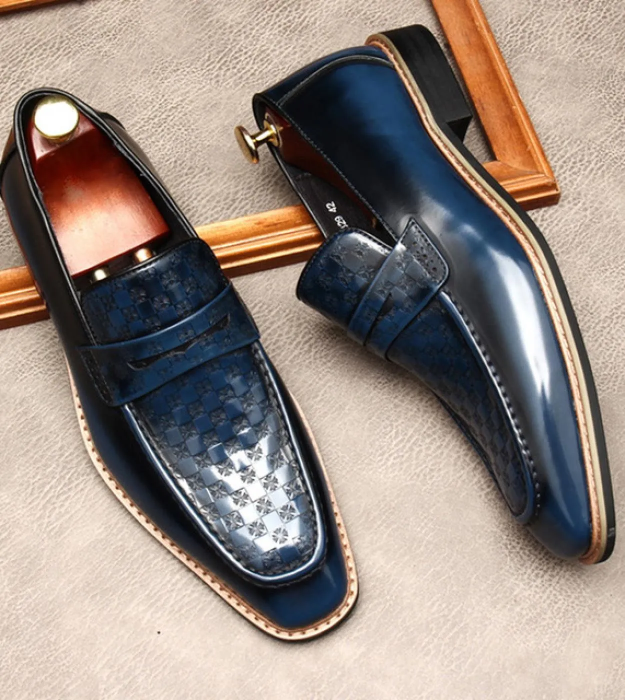 Scarpe in pelle italiana da uomo marrone scuro Scarpe eleganti in pelle marrone da uomo stile italiano