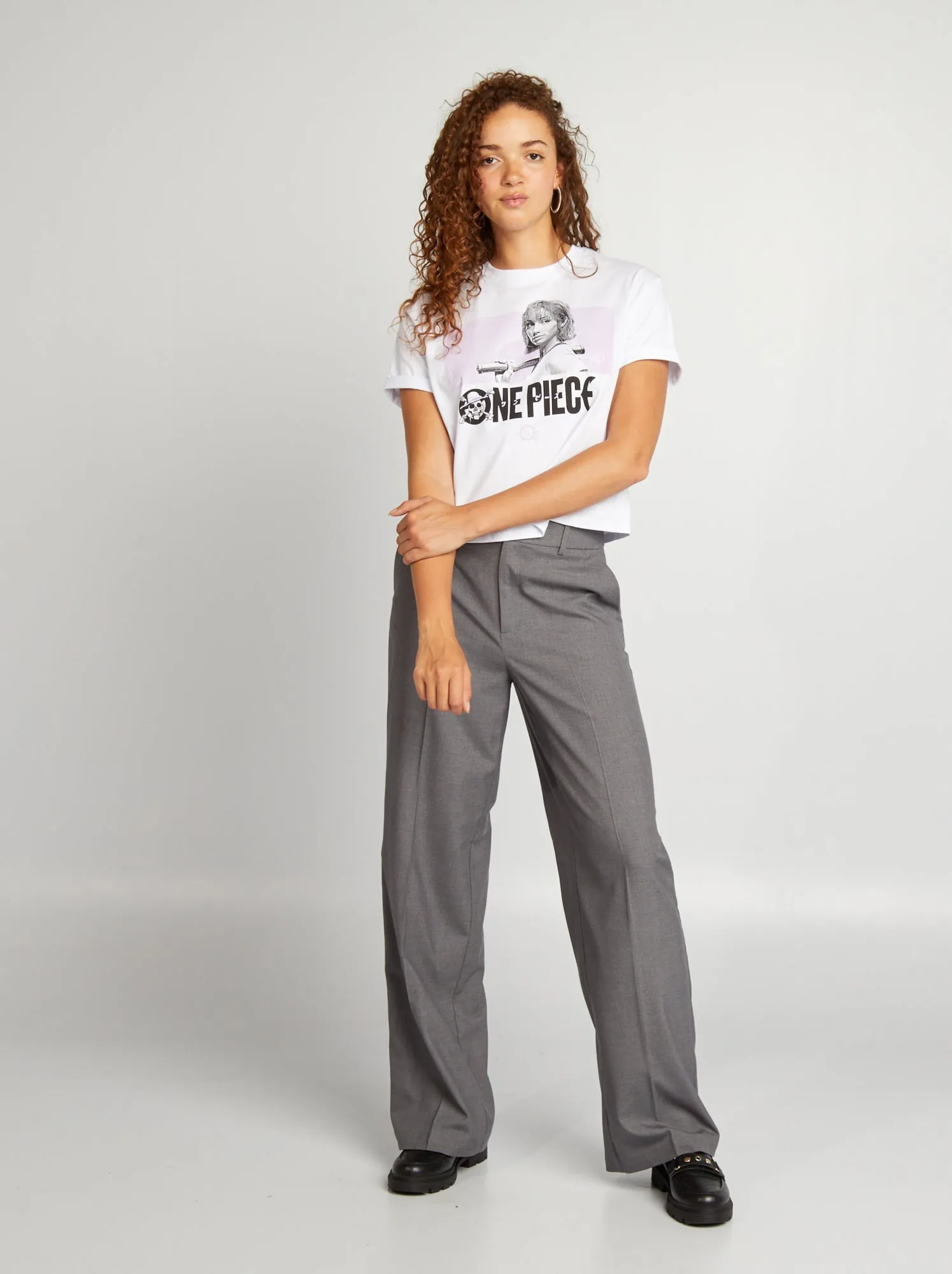 T-shirt larga cropped 'One Piece' - bianco