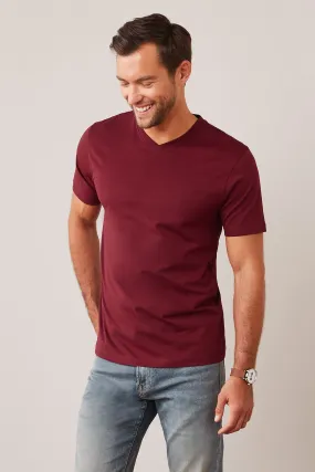 T-shirt must-have con scollo a V